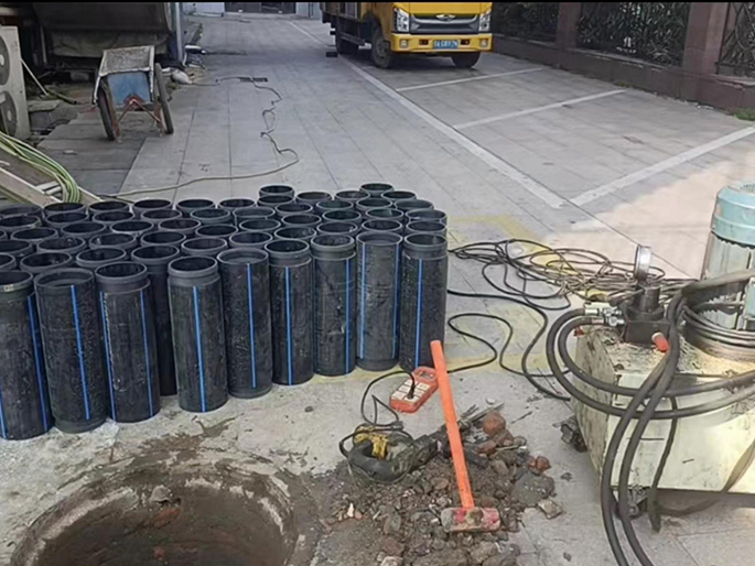 漳浦PE置换管厂家 DN315置换管 非开挖管短管置换
